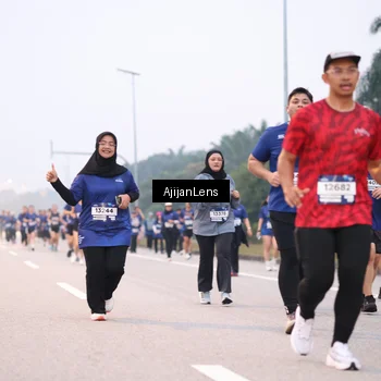Runner Photo 7379325