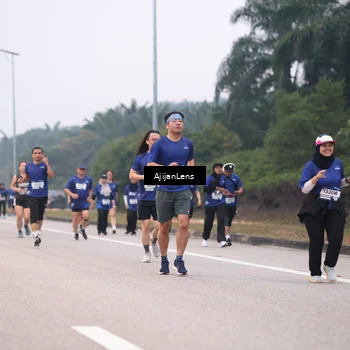 Runner Photo 7379454