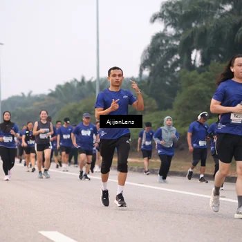 Runner Photo 7379475