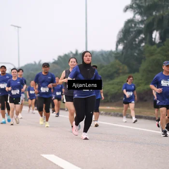 Runner Photo 7379553