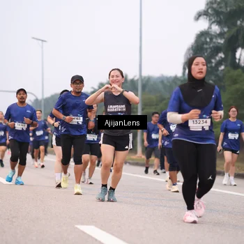 Runner Photo 7379577