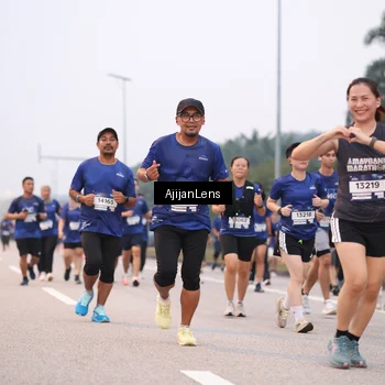 Runner Photo 7379639