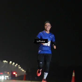 Runner Photo 7379672