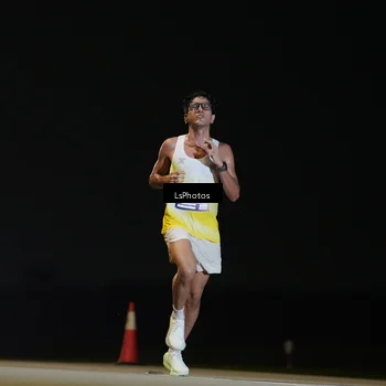 Runner Photo 7379689