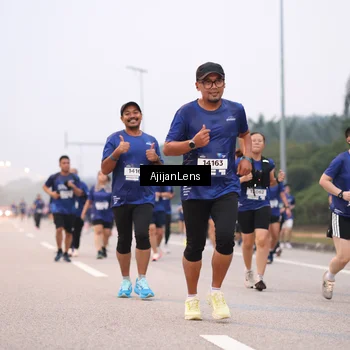 Runner Photo 7379743