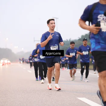 Runner Photo 7379748