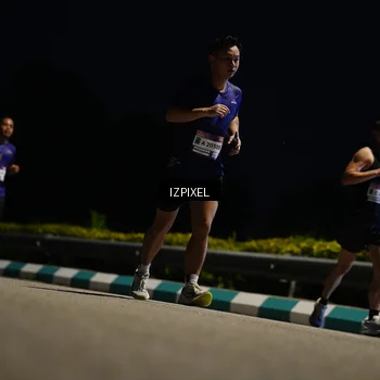 Runner Photo 7379789