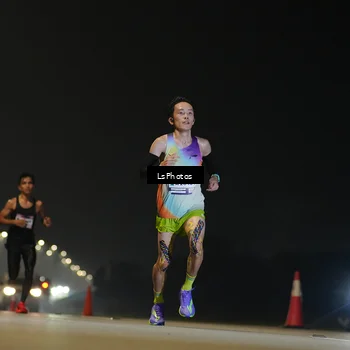 Runner Photo 7379812