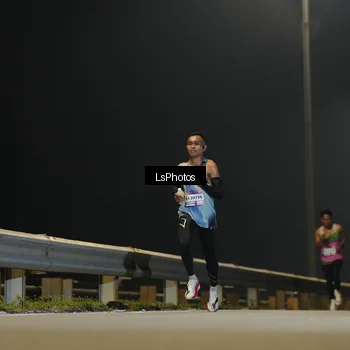 Runner Photo 7379844