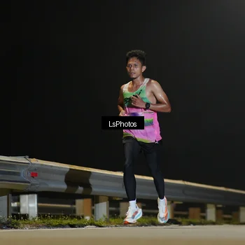 Runner Photo 7379860