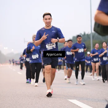 Runner Photo 7379894