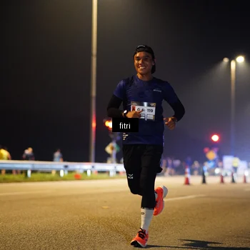 Runner Photo 7379914