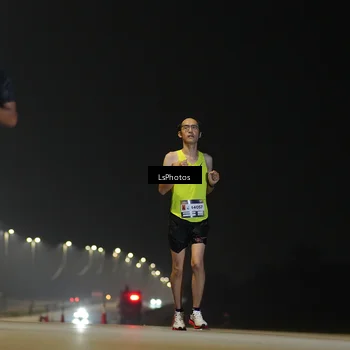 Runner Photo 7379934