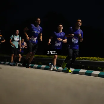 Runner Photo 7379939