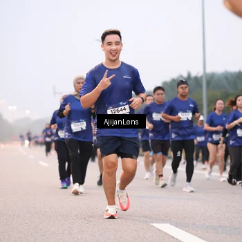Runner Photo 7379952