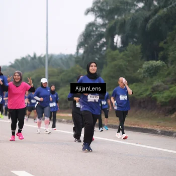 Runner Photo 7379955
