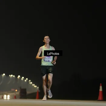 Runner Photo 7380007