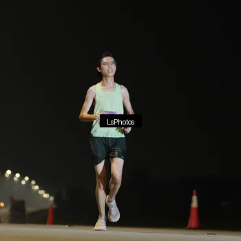 Runner Photo 7380008