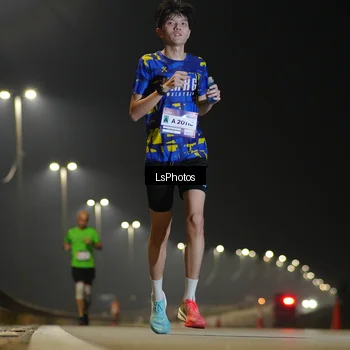 Runner Photo 7380271
