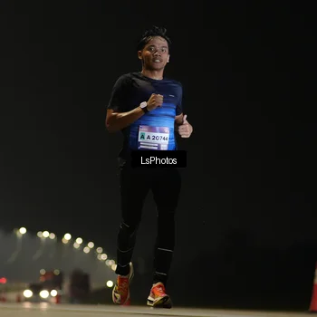 Runner Photo 7380333
