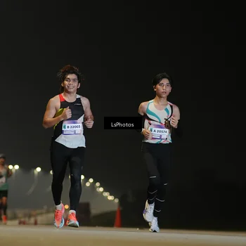 Runner Photo 7380393