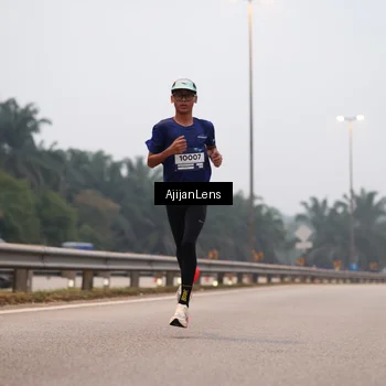 Runner Photo 7380412