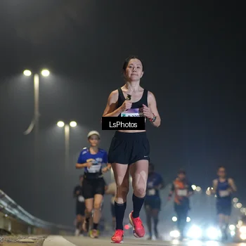 Runner Photo 7380444
