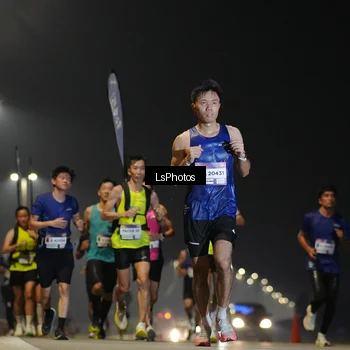 Runner Photo 7380504