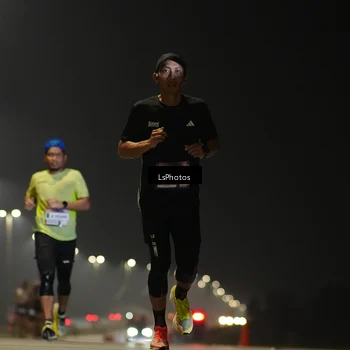 Runner Photo 7380606