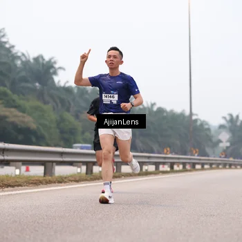 Runner Photo 7380674