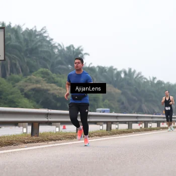 Runner Photo 7380703