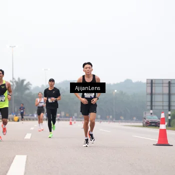 Runner Photo 7380712