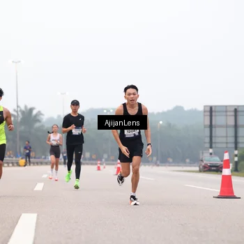 Runner Photo 7380724