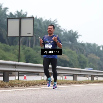 Runner Photo 7380845