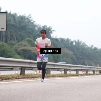 Runner Photo 7380851