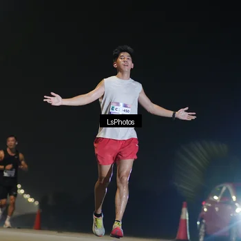 Runner Photo 7380880