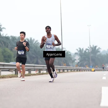 Runner Photo 7380917
