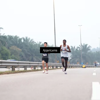 Runner Photo 7380920