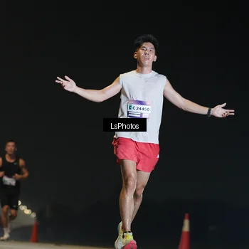 Runner Photo 7380924