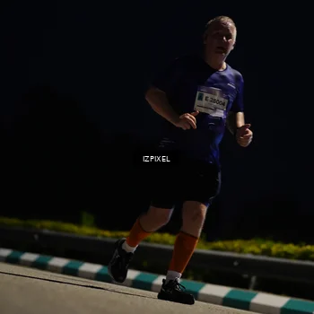 Runner Photo 7381006