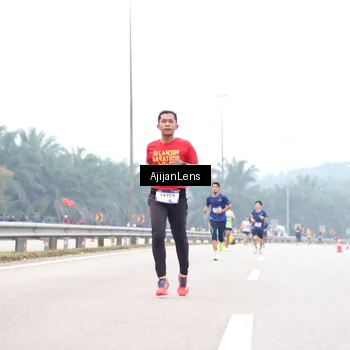 Runner Photo 7381030