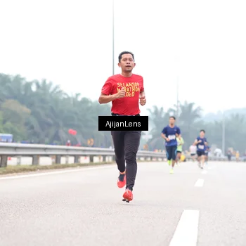 Runner Photo 7381041