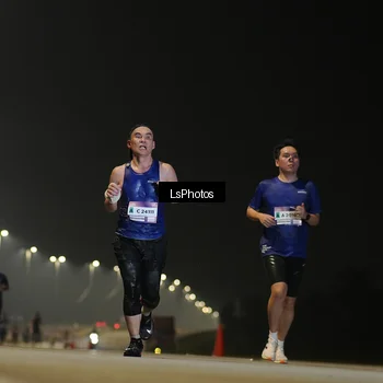 Runner Photo 7381064