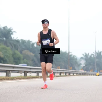Runner Photo 7381068