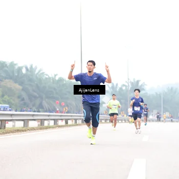 Runner Photo 7381073