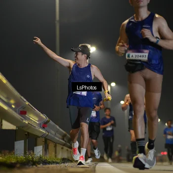 Runner Photo 7381084