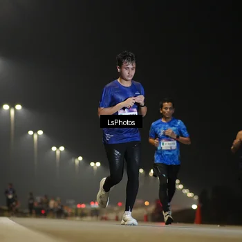 Runner Photo 7381085