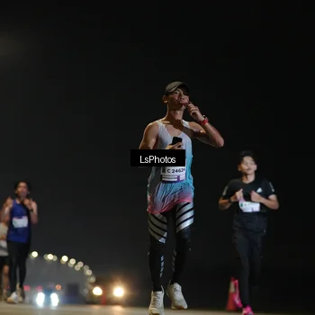 Runner Photo 7381124