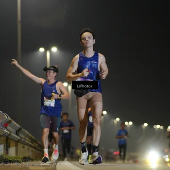 Runner Photo 7381127