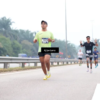 Runner Photo 7381136